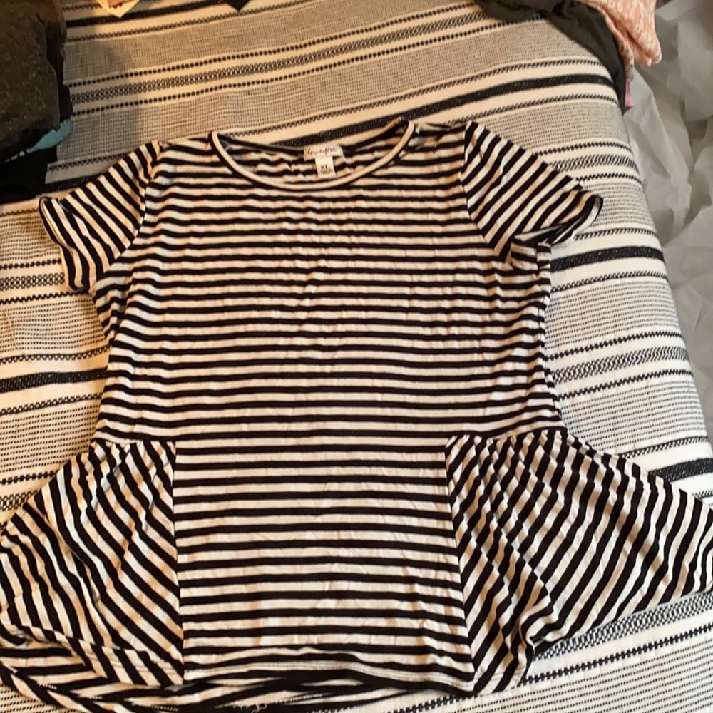 Shot sleeve top
